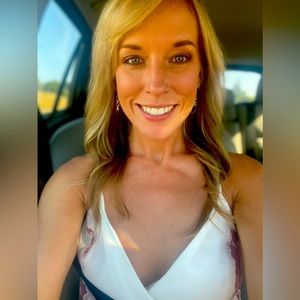 Meet your Posher, Courtney